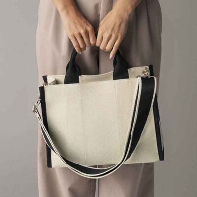 Quadra Puerto Medium Tote Bag Thumbnail